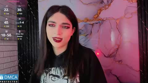 Snapshot of maevekuro chatting on June 5, 2026, 3:35 am maevekuro online show from June 5, 2026, 3:35 am