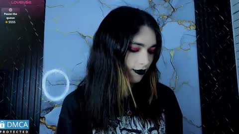 Snapshot of maevekuro chatting on June 9, 2026, 3:07 am maevekuro online show from June 9, 2026, 3:07 am