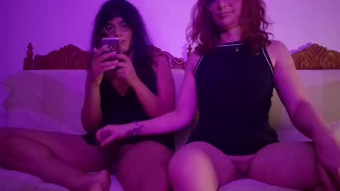 maevelynx_ online show from February 27, 2026, 1:16 am