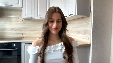 Sophie online show from April 14, 2026, 7:14 am