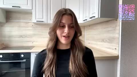 Sophie online show from April 15, 2026, 7:15 am