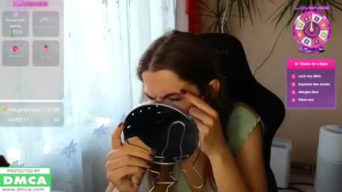 mag1c_eyes online show from October 16, 2025, 12:17 pm