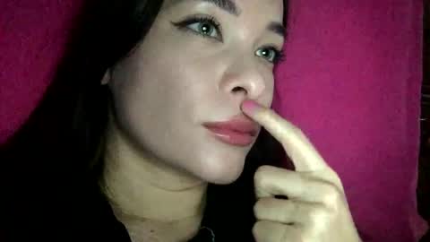 magggg658318 online show from December 7, 2024, 11:40 am