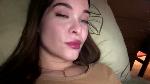 magggg658318 online show from October 28, 2025, 3:14 pm