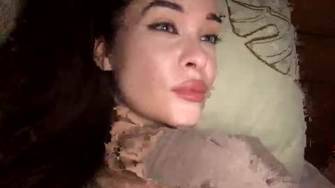 magggg658318 online show from December 14, 2025, 3:06 pm