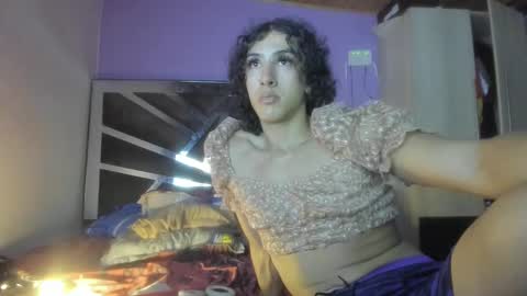 maggie_fit online show from December 10, 2024, 4:02 am