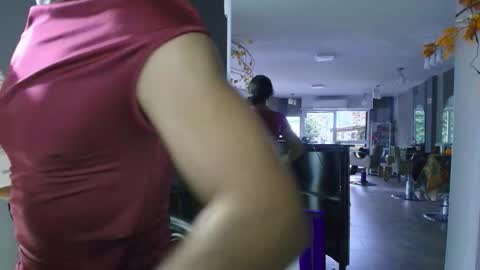 maggie_fit online show from November 3, 2025, 10:21 pm