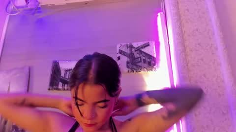 Maggie online show from October 9, 2025, 12:58 pm