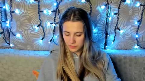 Maggie online show from February 12, 2026, 1:33 am