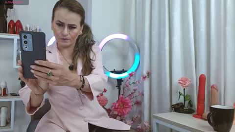 Snapshot of maghenta chatting on September 12, 2025, 11:37 pm Maghenta-MS mature online show from September 12, 2025, 11:37 pm