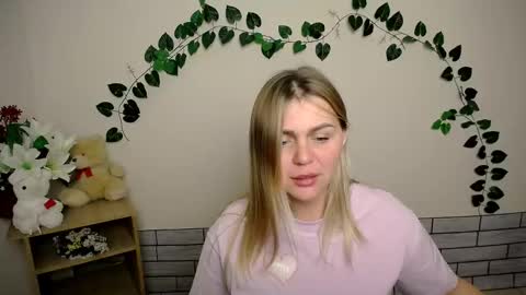 magic_katarina_ online show from December 5, 2024, 3:28 pm
