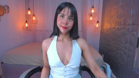 Oliviah online show from March 20, 2026, 11:37 am
