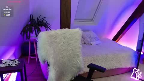 Zooey online show from January 9, 2025, 6:36 pm