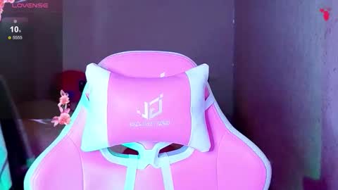 Angel online show from November 20, 2025, 10:20 pm