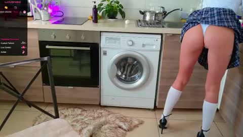 MagicLove online show from October 1, 2025, 5:02 am