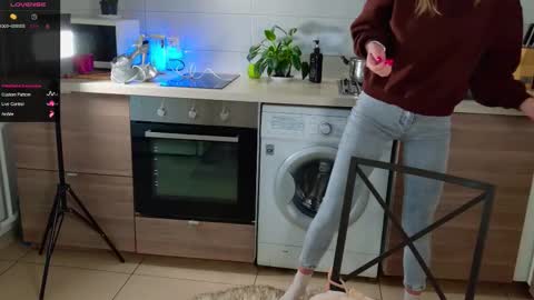 MagicLove online show from October 2, 2025, 5:36 am