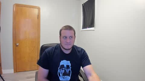 Snapshot of magicman176 chatting on November 3, 2025, 4:08 pm Magic176 online show from November 3, 2025, 4:08 pm