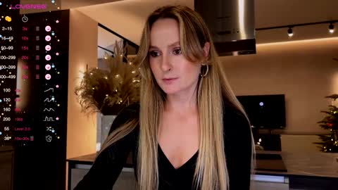 Snapshot of magicpeaach chatting on January 13, 2025, 6:59 pm magicpeaach online show from January 13, 2025, 6:59 pm