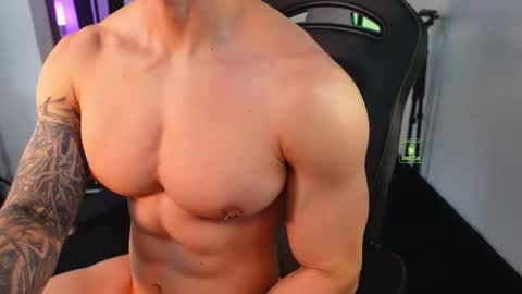 Snapshot of magnus_savage chatting on February 1, 2026, 5:00 pm If you want me to use the Lovense please let me know -- online show from February 1, 2026, 5:00 pm