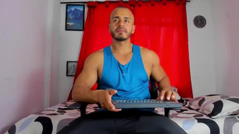 Magnusclark online show from November 12, 2025, 6:41 pm