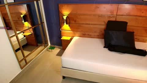 Dani online show from October 16, 2025, 11:44 am