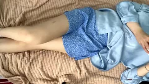 M I A online show from April 30, 2026, 9:04 am