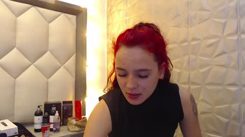 Snapshot of maiapark chatting on January 24, 2025, 10:08 pm Maia  online show from January 24, 2025, 10:08 pm