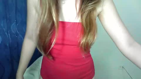 MaiaRosse  online show from May 29, 2026, 3:15 am