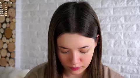 Lucy online show from November 7, 2025, 2:00 am