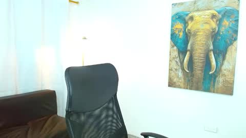 I am Maik online show from November 25, 2025, 10:10 pm