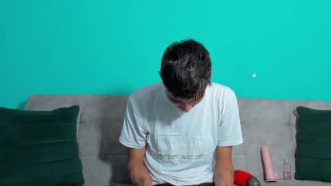 Maikol online show from February 9, 2026, 2:43 pm