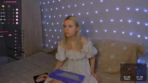 Your kitty online show from February 20, 2025, 2:51 am