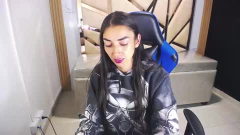 Maily online show from January 7, 2026, 2:58 am