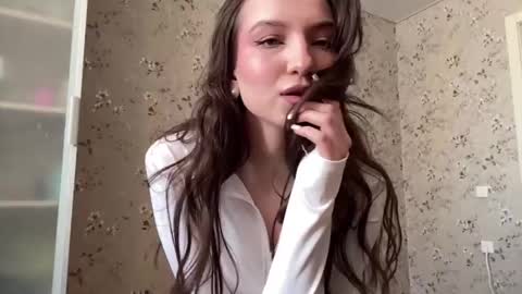 DIna online show from March 9, 2026, 10:08 am