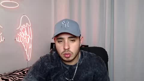 maison_xmed online show from April 12, 2026, 3:33 am