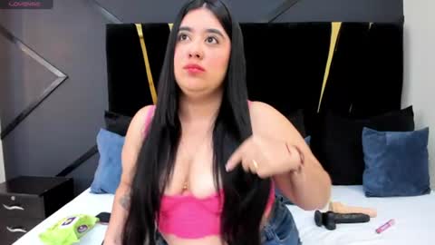 Snapshot of maite_grays chatting on June 10, 2026, 12:04 pm M A I T E online show from June 10, 2026, 12:04 pm