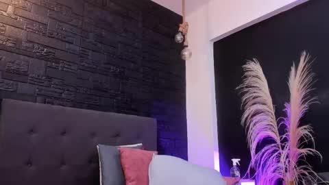 maite_smith69 online show from October 13, 2025, 12:27 pm