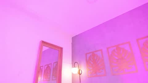 MAJO ROSE  online show from December 20, 2025, 6:48 pm