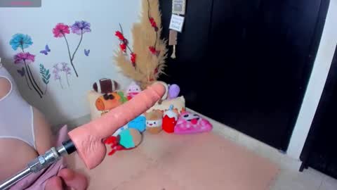 majosworld_21 online show from November 30, 2025, 9:52 pm