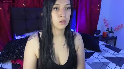 Celeste Bonet  online show from October 16, 2025, 11:44 am