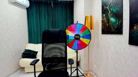 Chloe online show from February 4, 2025, 3:11 am