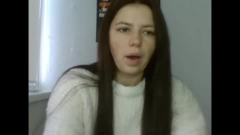 make_mesmile online show from January 18, 2026, 7:45 am