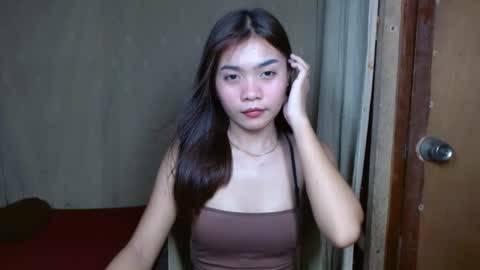 Snapshot of makeme_wettt chatting on February 6, 2025, 3:37 am makeme_wettt online show from February 6, 2025, 3:37 am