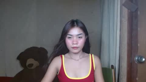 Snapshot of makeme_wettt chatting on February 13, 2025, 4:22 am makeme_wettt online show from February 13, 2025, 4:22 am