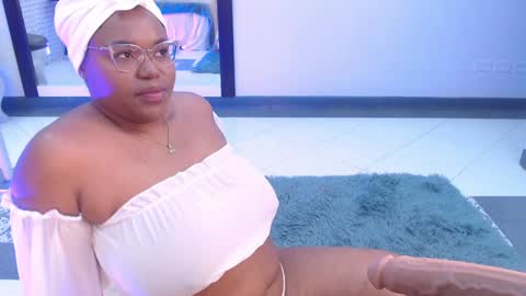 makena online show from January 23, 2025, 3:48 am