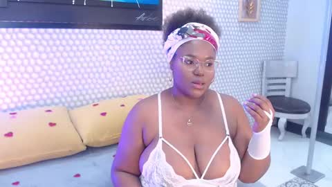 makena online show from February 15, 2025, 3:20 am