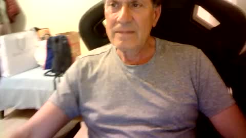 makis8989 online show from May 26, 2026, 5:53 pm