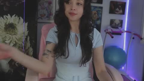 Snapshot of makiyahbelle2 chatting on February 20, 2026, 10:49 am MakiyahBelle online show from February 20, 2026, 10:49 am