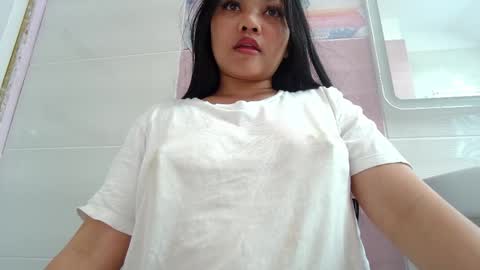 Snapshot of makulato chatting on May 30, 2026, 1:52 pm Maya online show from May 30, 2026, 1:52 pm