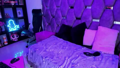 Snapshot of maky_coss chatting on April 29, 2026, 2:21 pm maky_coss online show from April 29, 2026, 2:21 pm